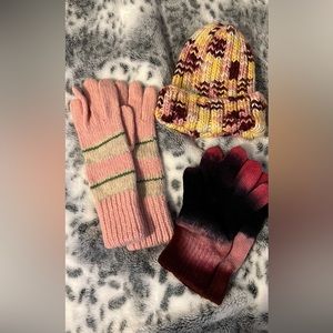 Lot of Winter Gloves and Hat